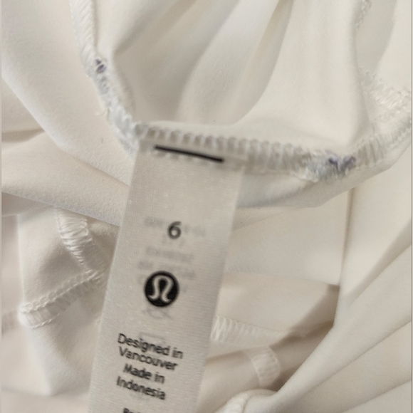 BNWT Lululemon Jacket - Picture 7 of 11